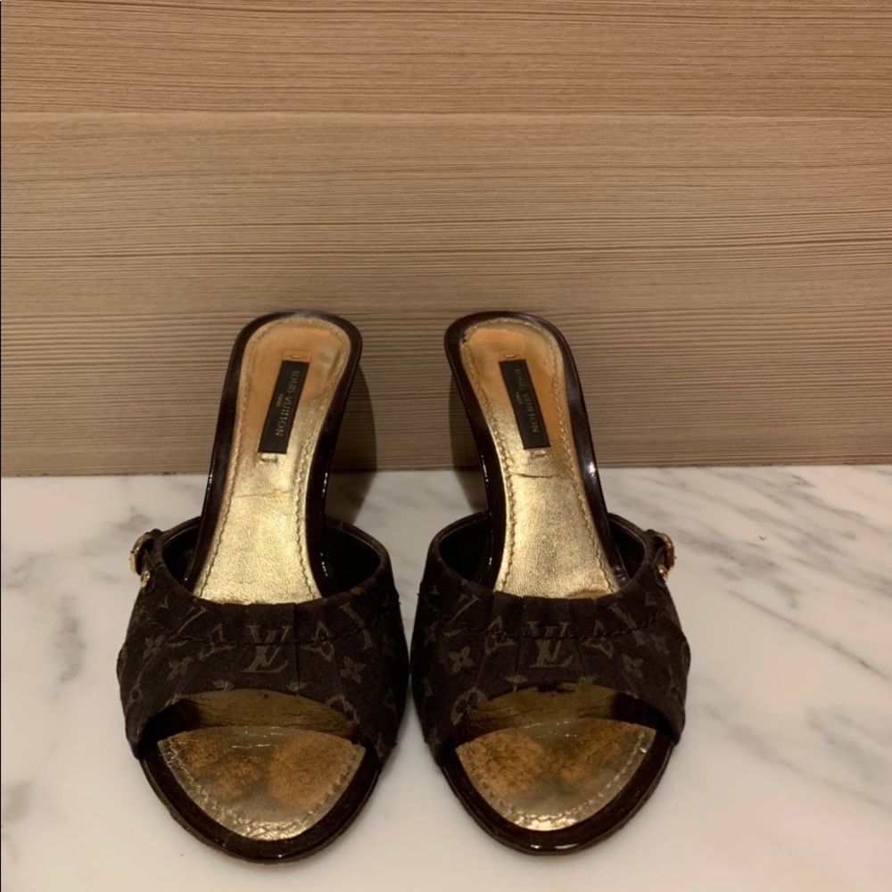 VINTAGE LOUIS VUITTON MONOGRAM MULE HEELS